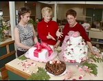 Crafts: Cake Decorating by Joyce Woodworth